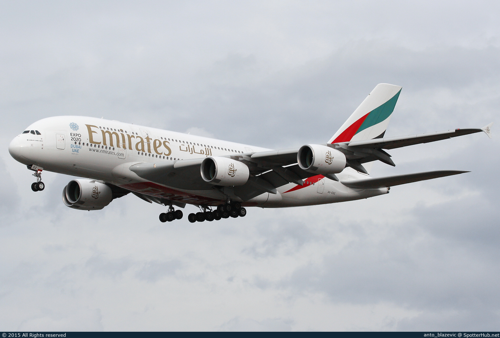 Photo of A6-EDZ - Airbus A380-861 operated by Emirates