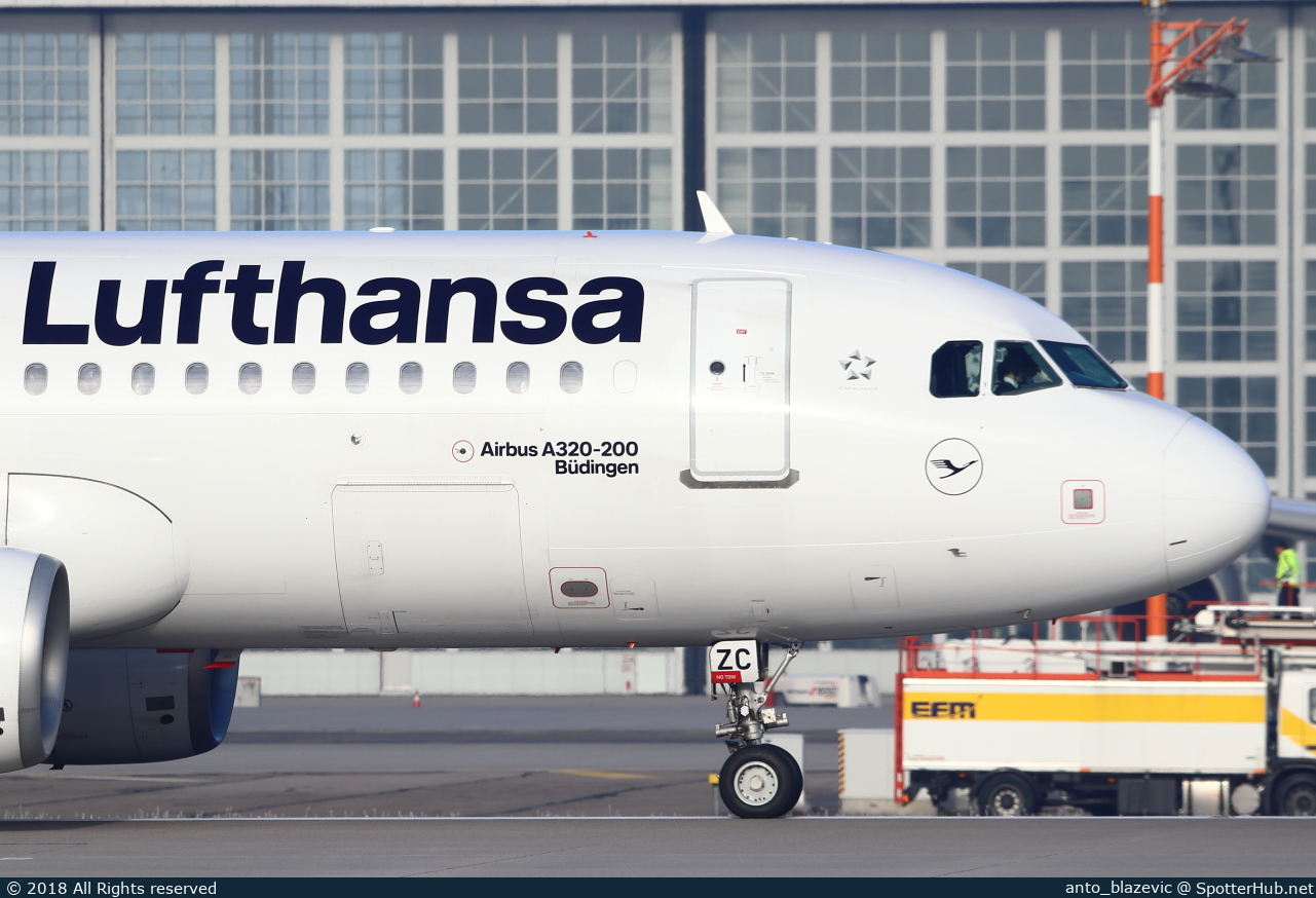 Photo of D-AIZC - Airbus A320-214 operated by Lufthansa