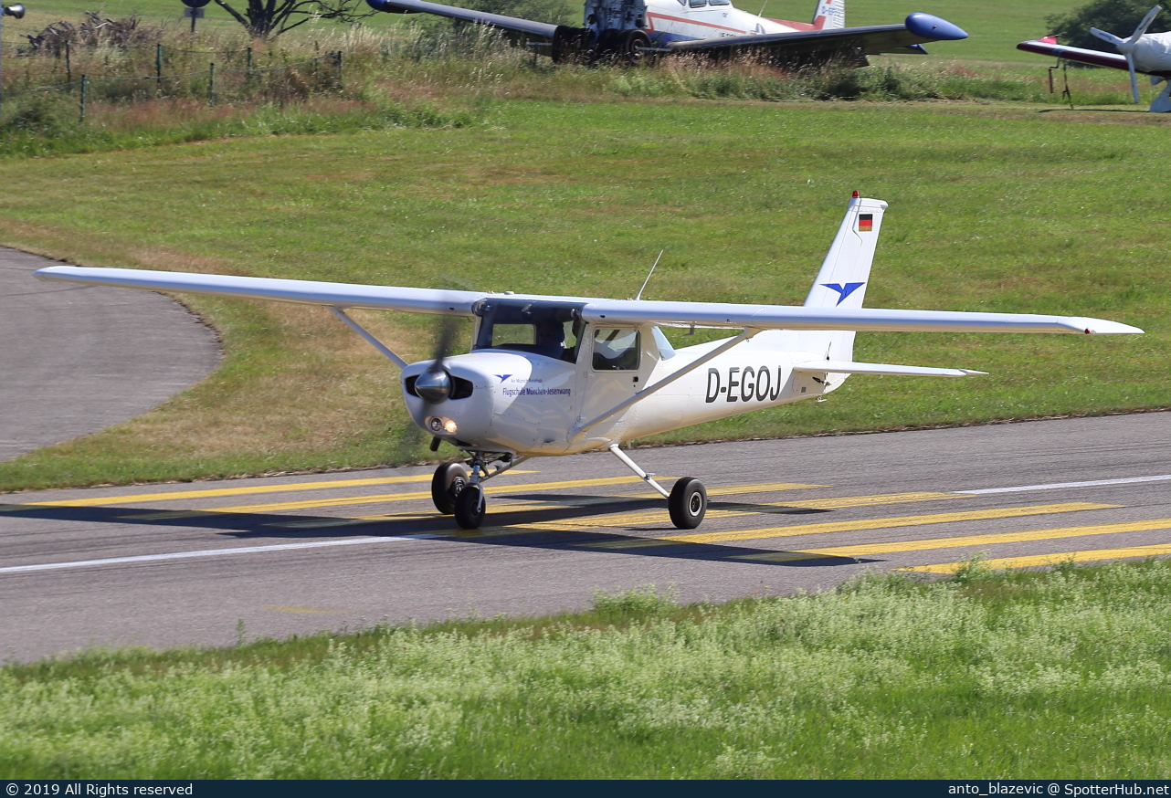 Photo of D-EGOJ - Reims-Cessna F152 operated by Air Munich Aviation