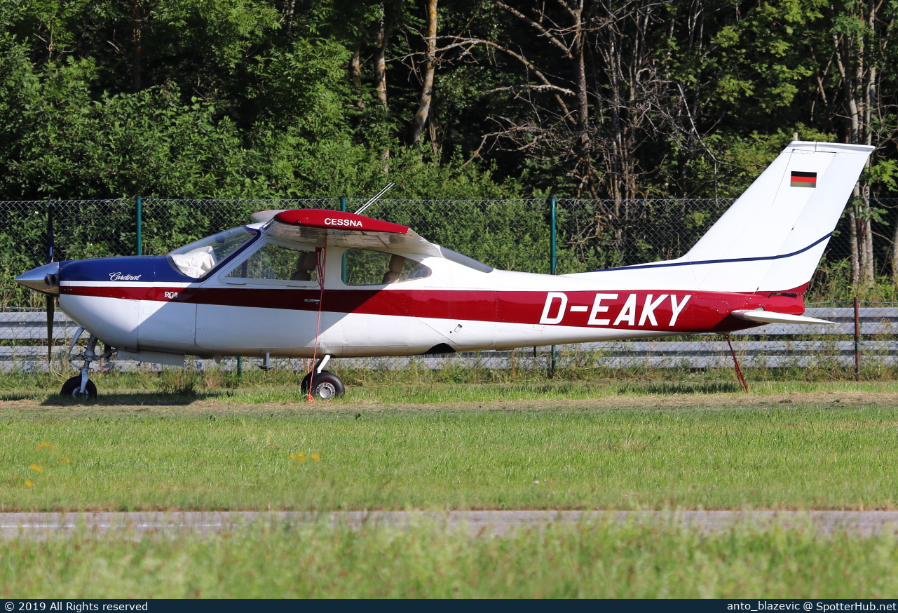 Photo of D-EAKY - Cessna 177RG Cardinal RG II operated by Private