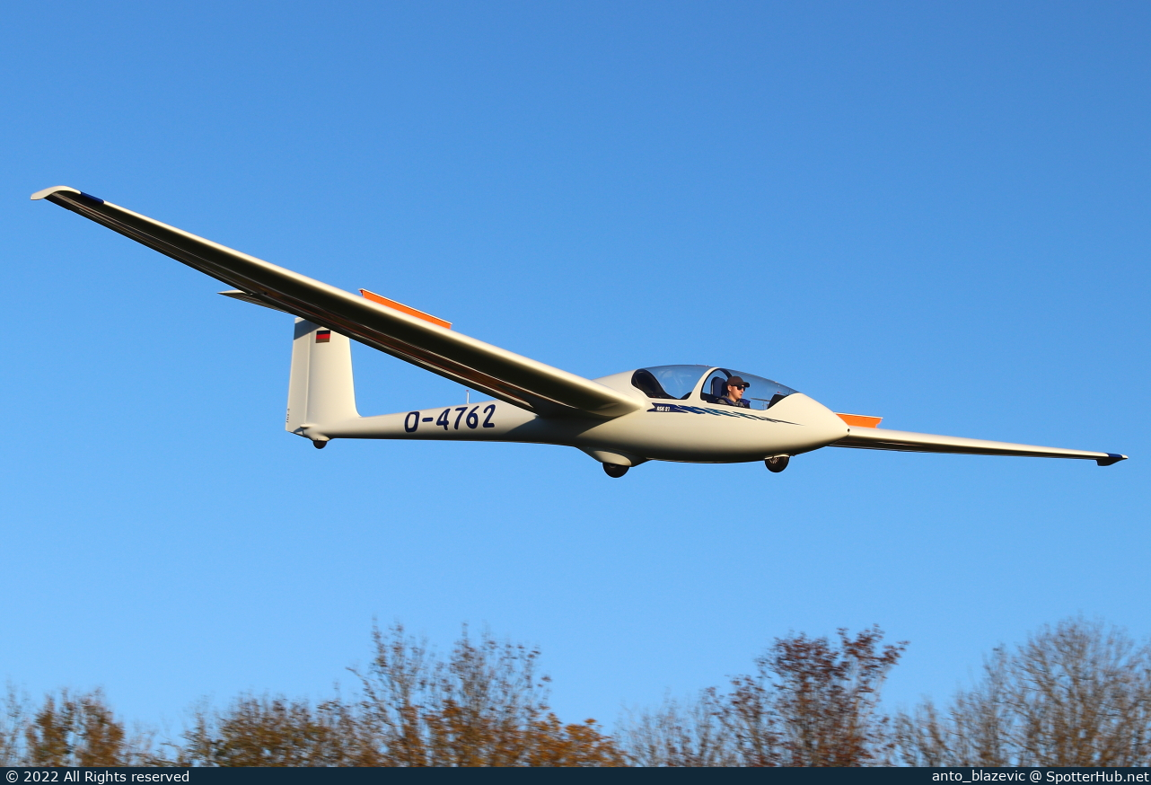 Photo of D-4762 - Schleicher ASK 21 operated by Fliegerclub Moosburg