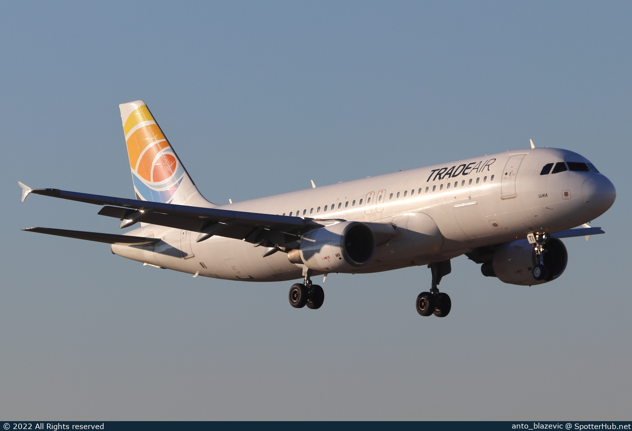 Photo of 9A-BTI - Airbus A320-214 operated by Trade Air