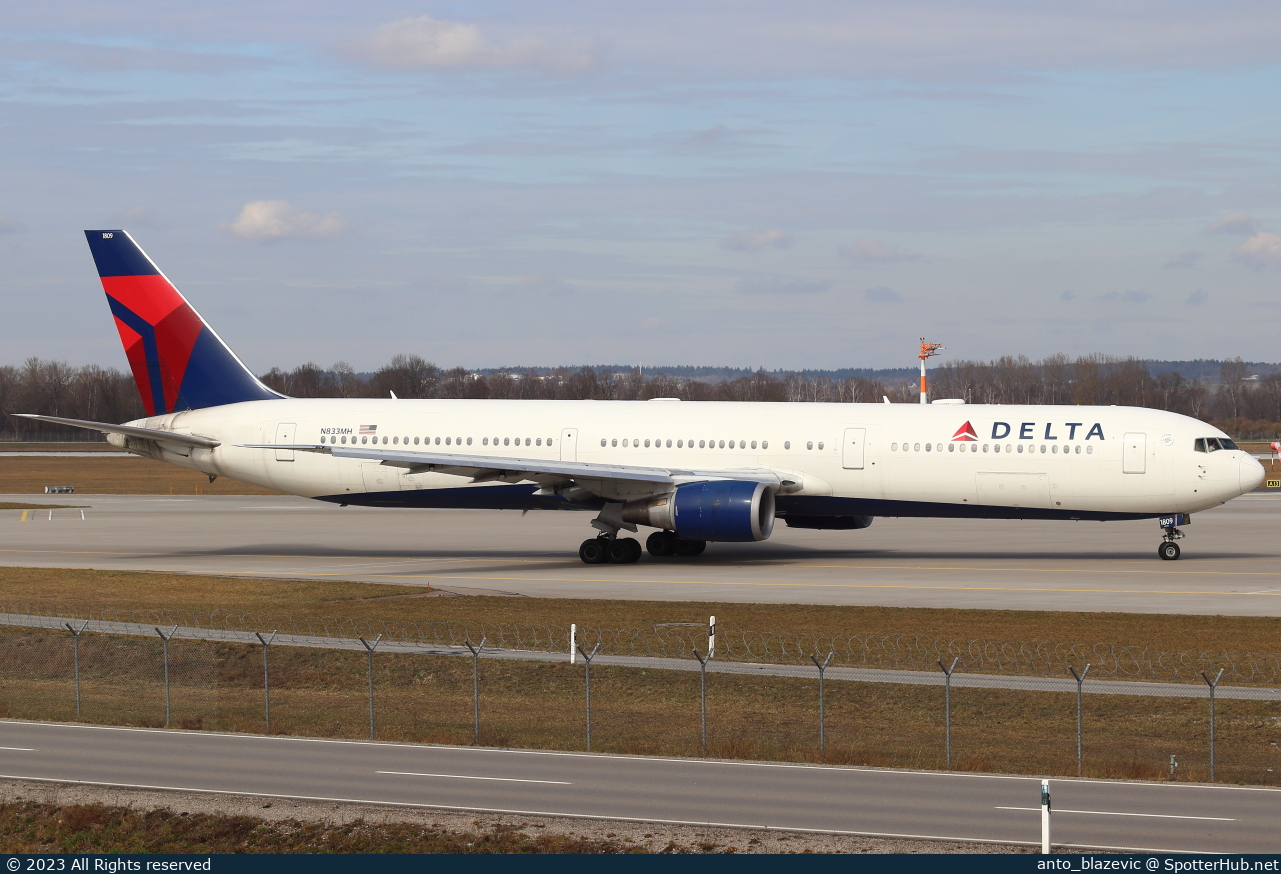 Photo of N833MH - Boeing 767-432(ER) operated by Delta Air Lines