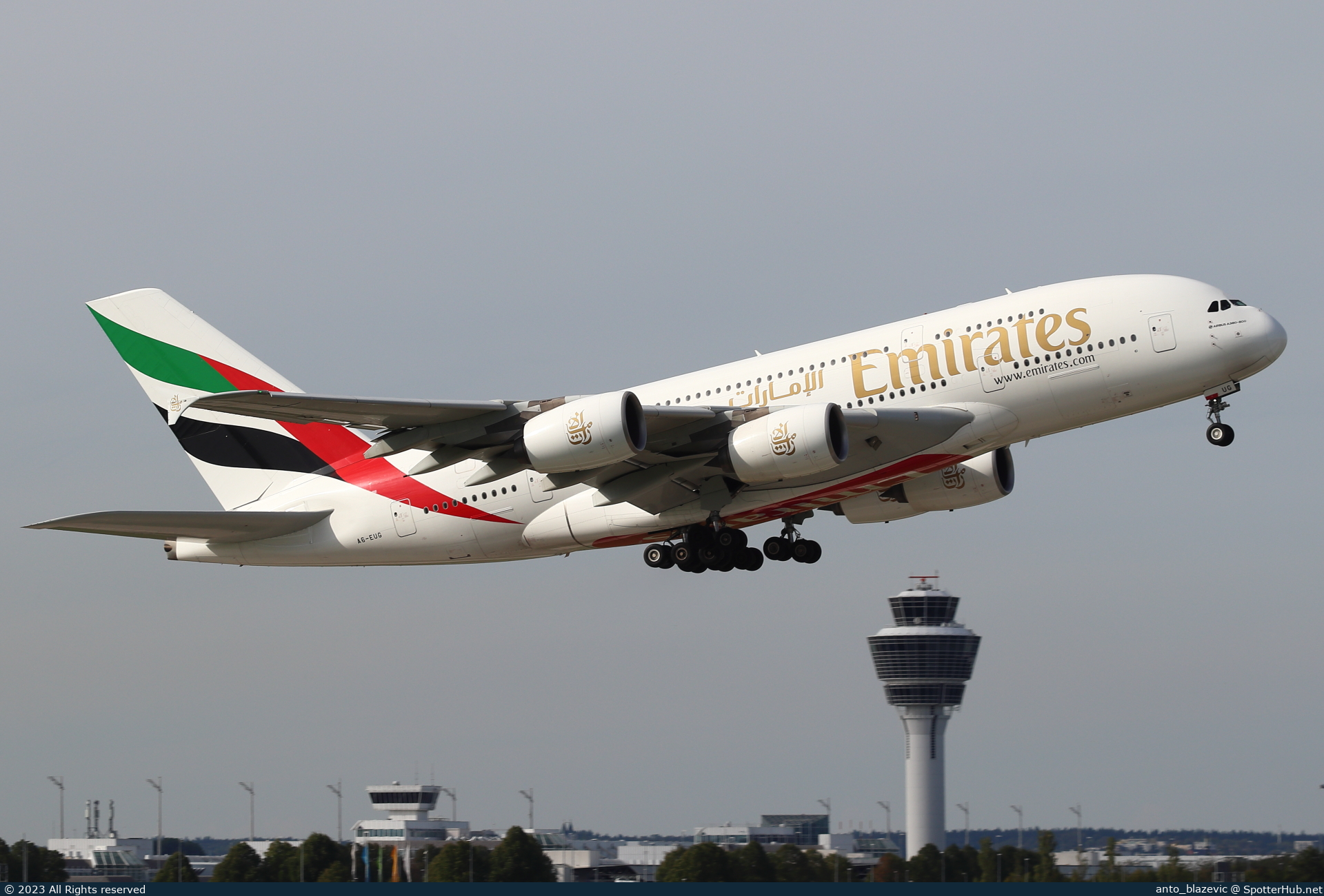 Photo of A6-EUG - Airbus A380-861 operated by Emirates