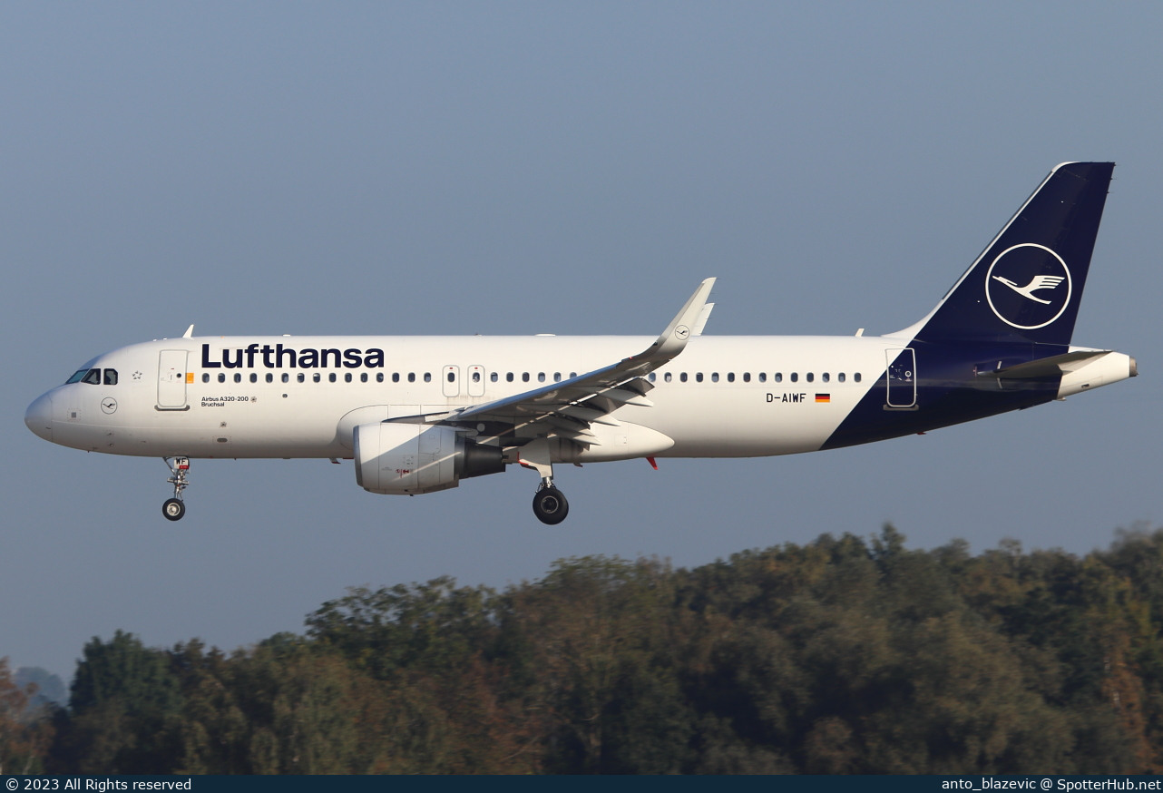 Photo of D-AIWF - Airbus A320-214 operated by Lufthansa