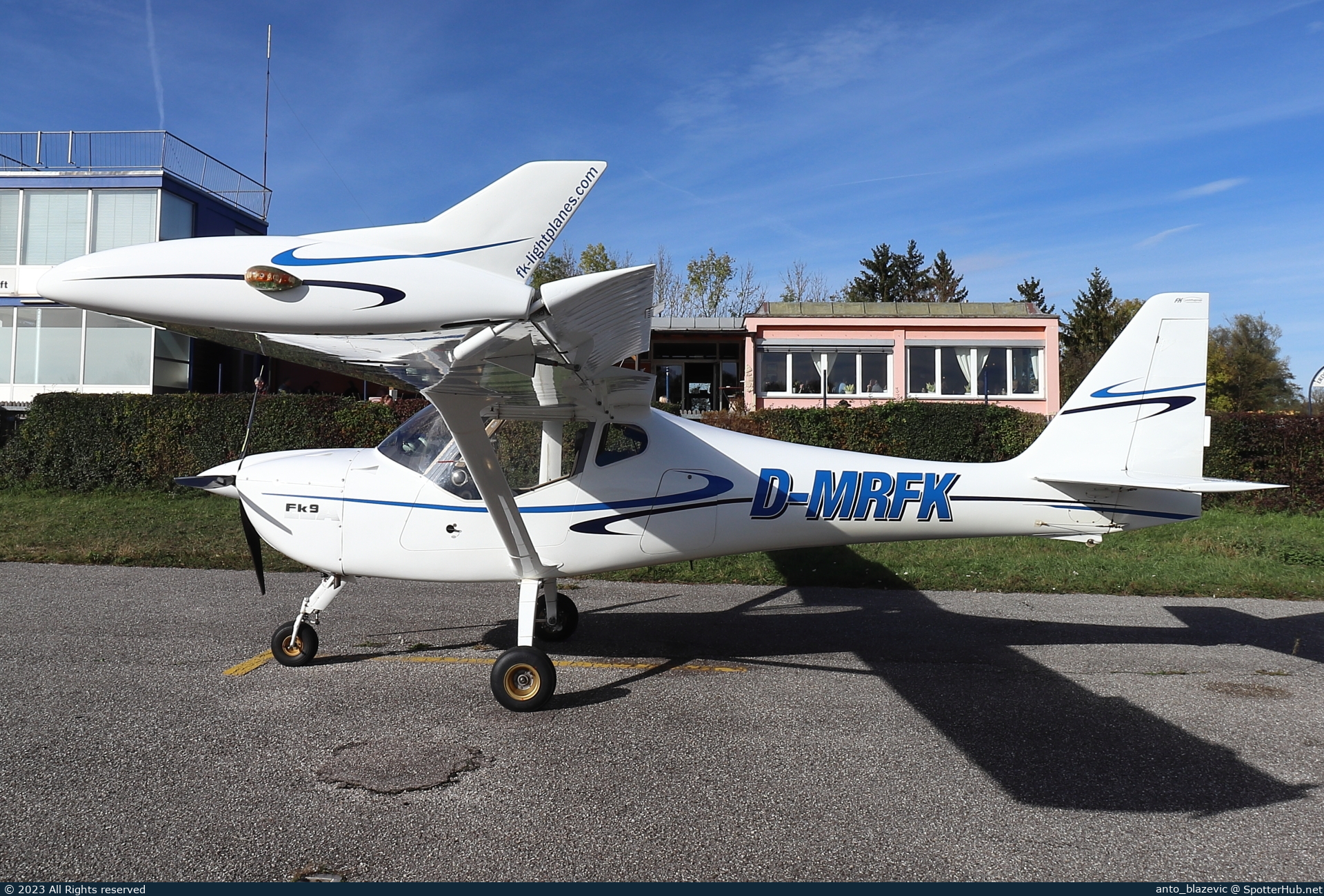 Photo of D-MRFK - FK-Lightplanes FK9 ELA operated by Private
