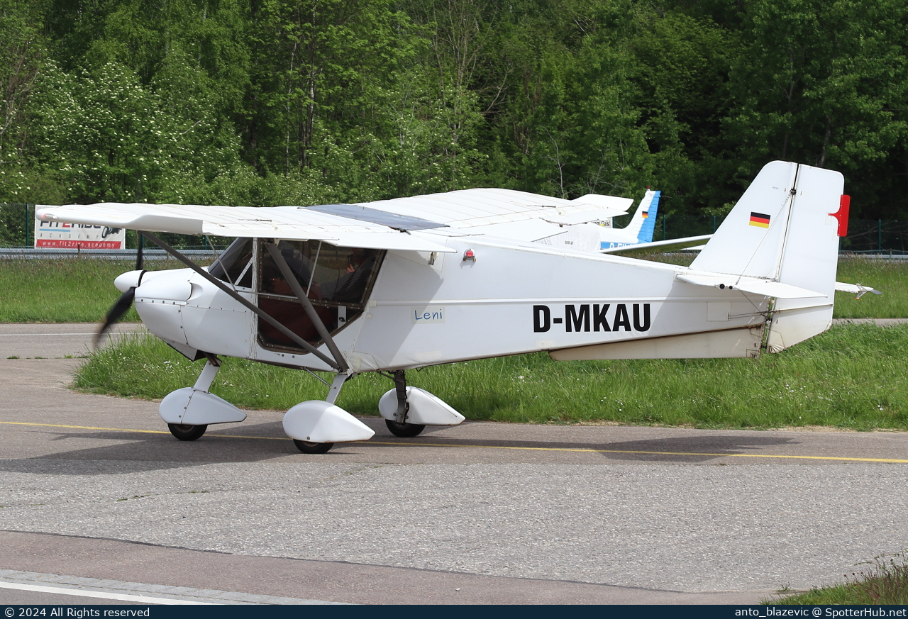 Photo of D-MKAU - Best Off SkyRanger Swift operated by Private