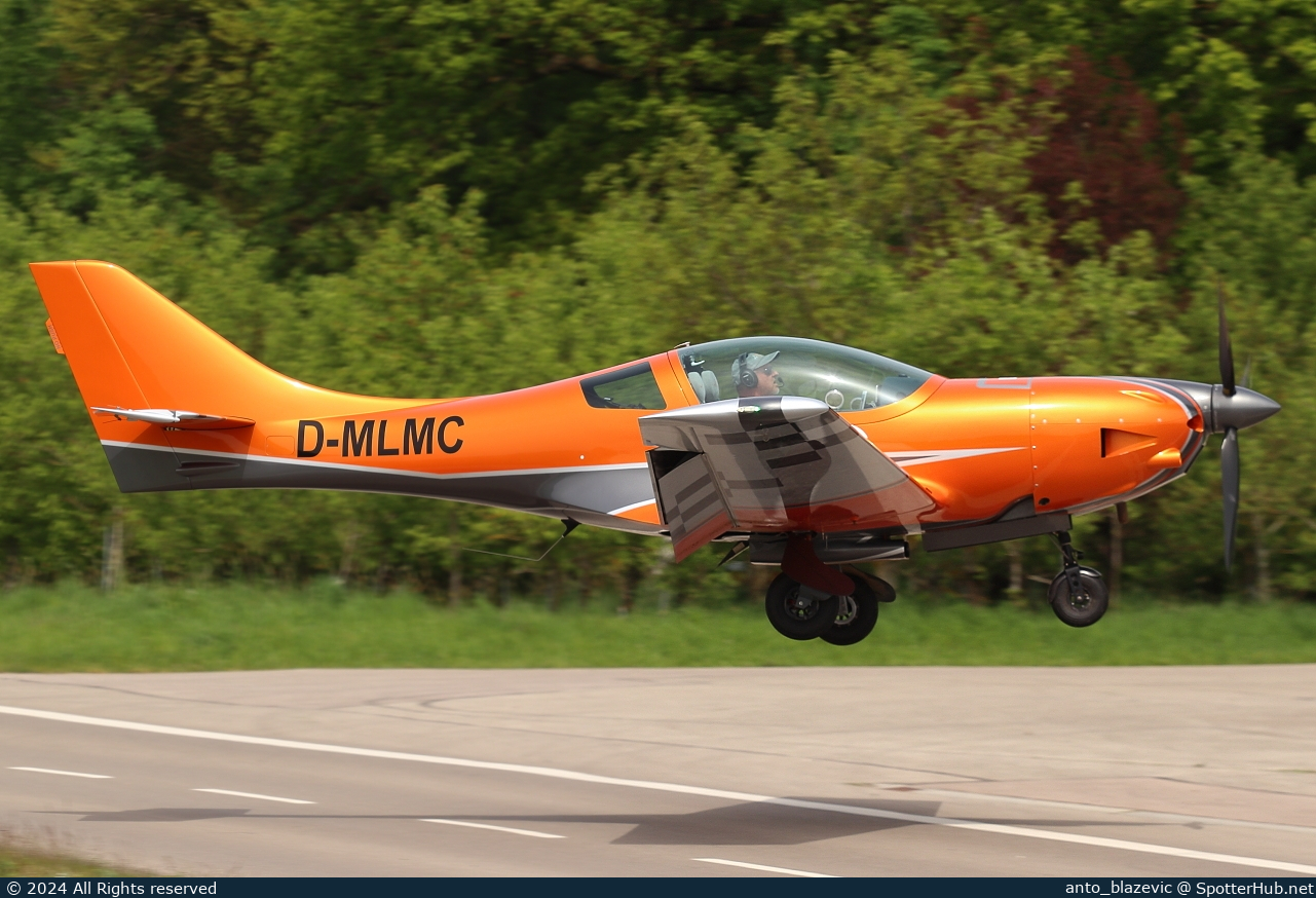 Photo of D-MLMC - JMB VL-3-Evolution RG operated by Private