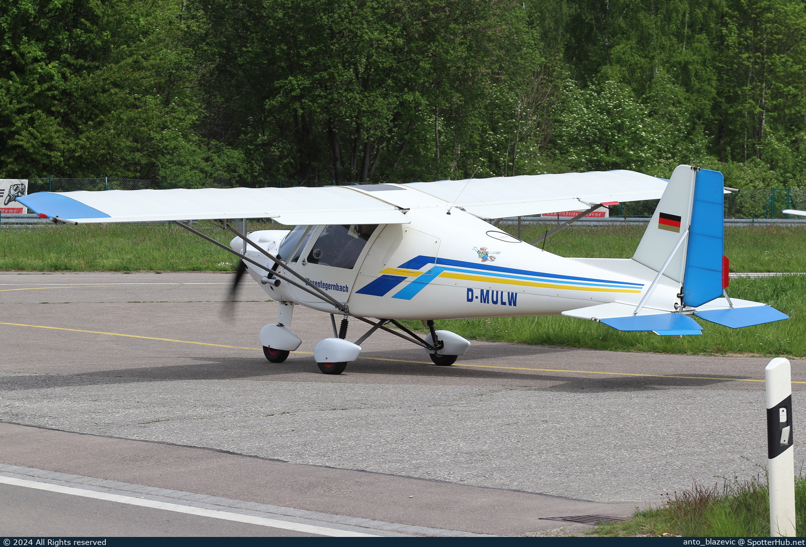 Photo of D-MULW - Comco Ikarus C42 operated by Fliegerclub Wasentegernbach