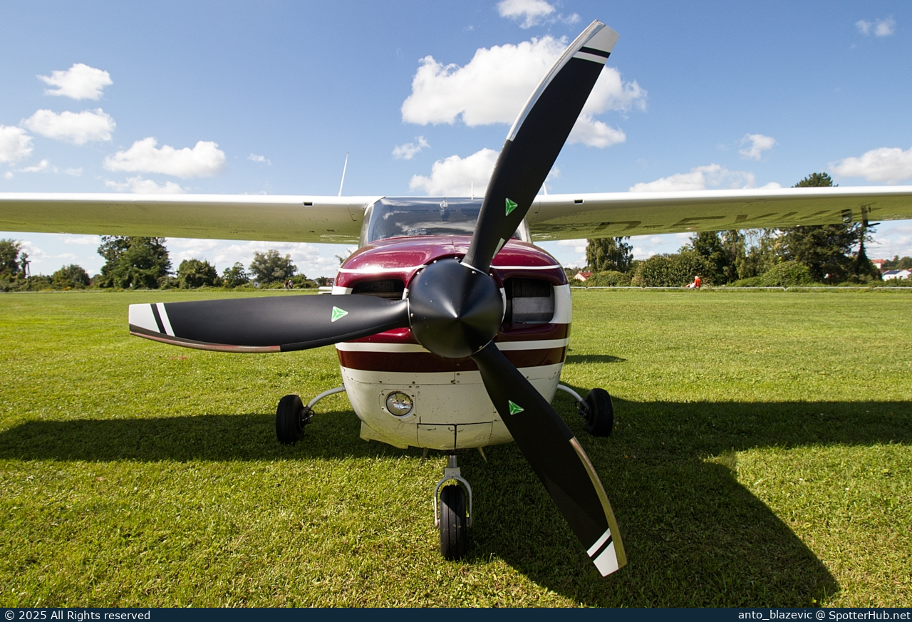 Photo of D-EYWW - Cessna 210L Centurion II operated by Private