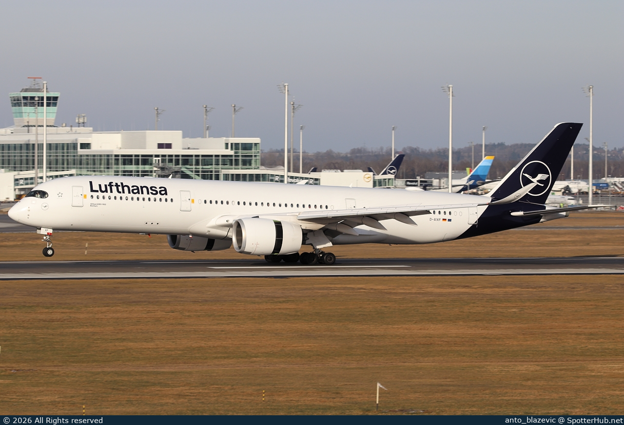 Photo of D-AIXF - Airbus A350-941 operated by Lufthansa