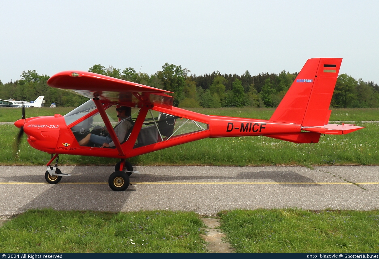 Photo of D-MICF - Aeroprakt A-22L2 operated by Private