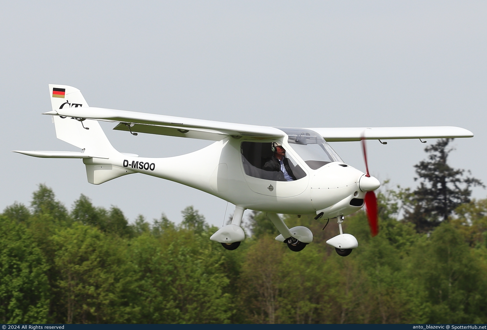 Photo of D-MSOO - Flight Design CT operated by Private