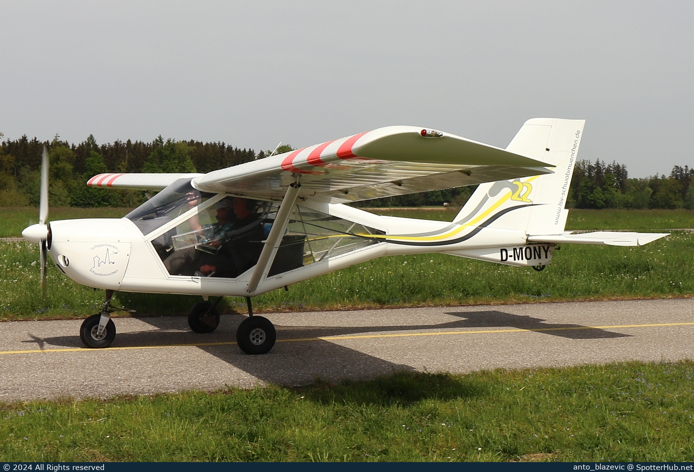 Photo of D-MONY - Aeroprakt A-22 operated by Luftsportverein Schwabmünchen