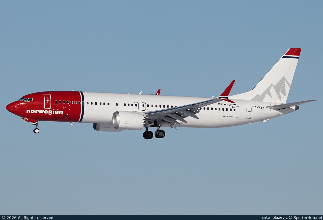 Photo of SE-RTX - Boeing 737 MAX 8 operated by Norwegian Air Sweden