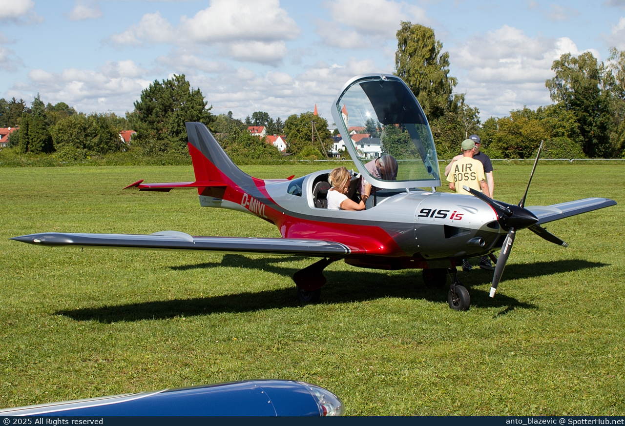 Photo of D-MIVL - JMB VL-3-Evolution RG operated by Private