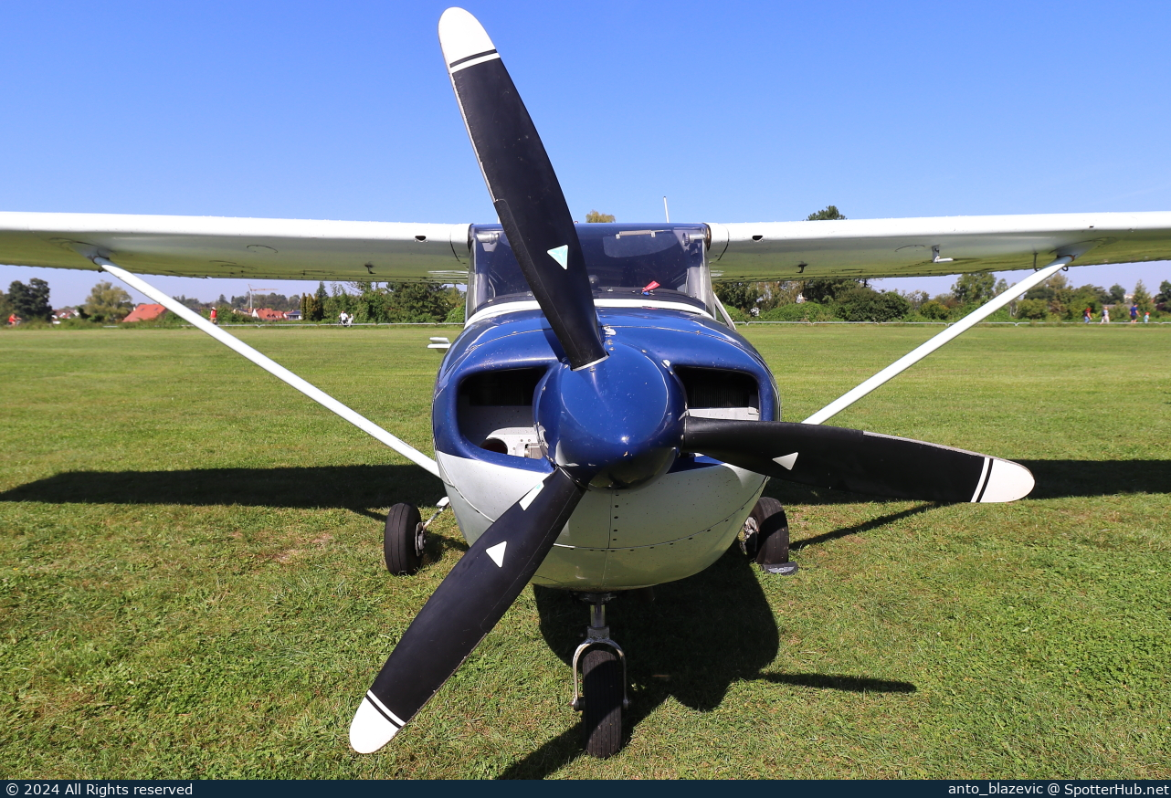 Photo of D-EEAT - Reims-Cessna FR172F Reims Rocket operated by Private