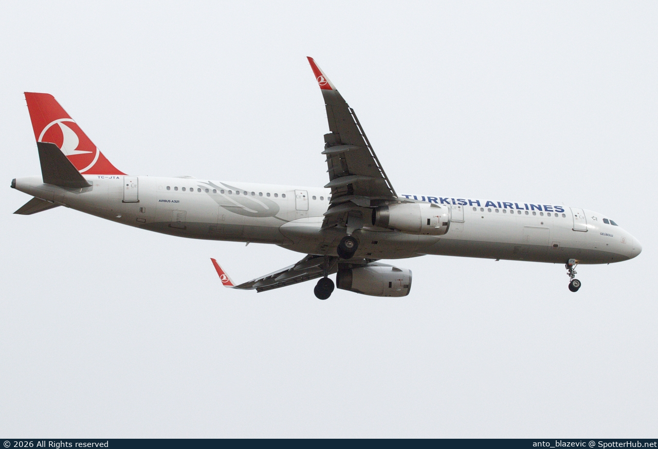 Photo of TC-JTA - Airbus A321-231 operated by Turkish Airlines