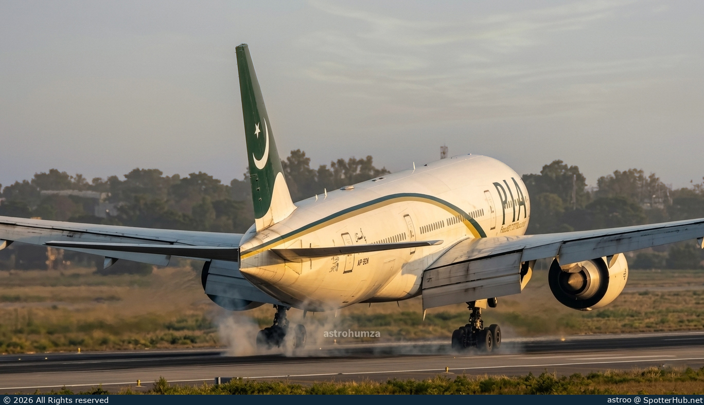 Photo of AP-BGK - Boeing 777-240(ER) operated by PIA Pakistan International Airlines