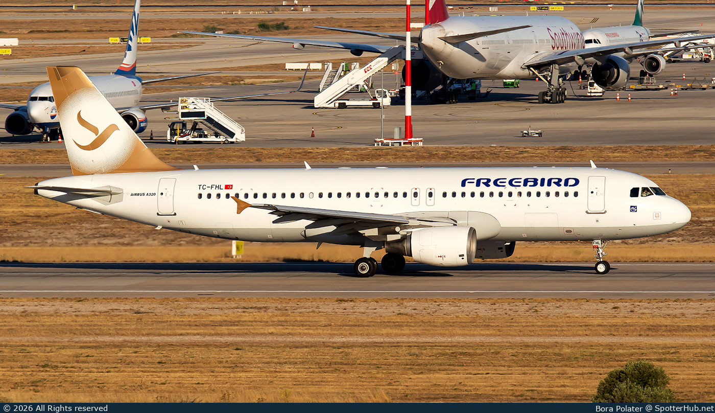 Photo of TC-FHL - Airbus A320-214 operated by Freebird Airlines