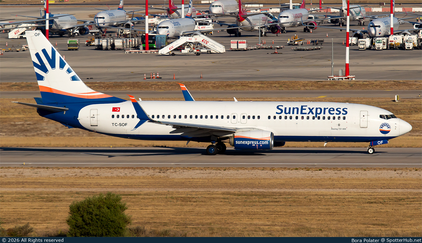Photo of TC-SOF - Boeing 737-8HC operated by SunExpress