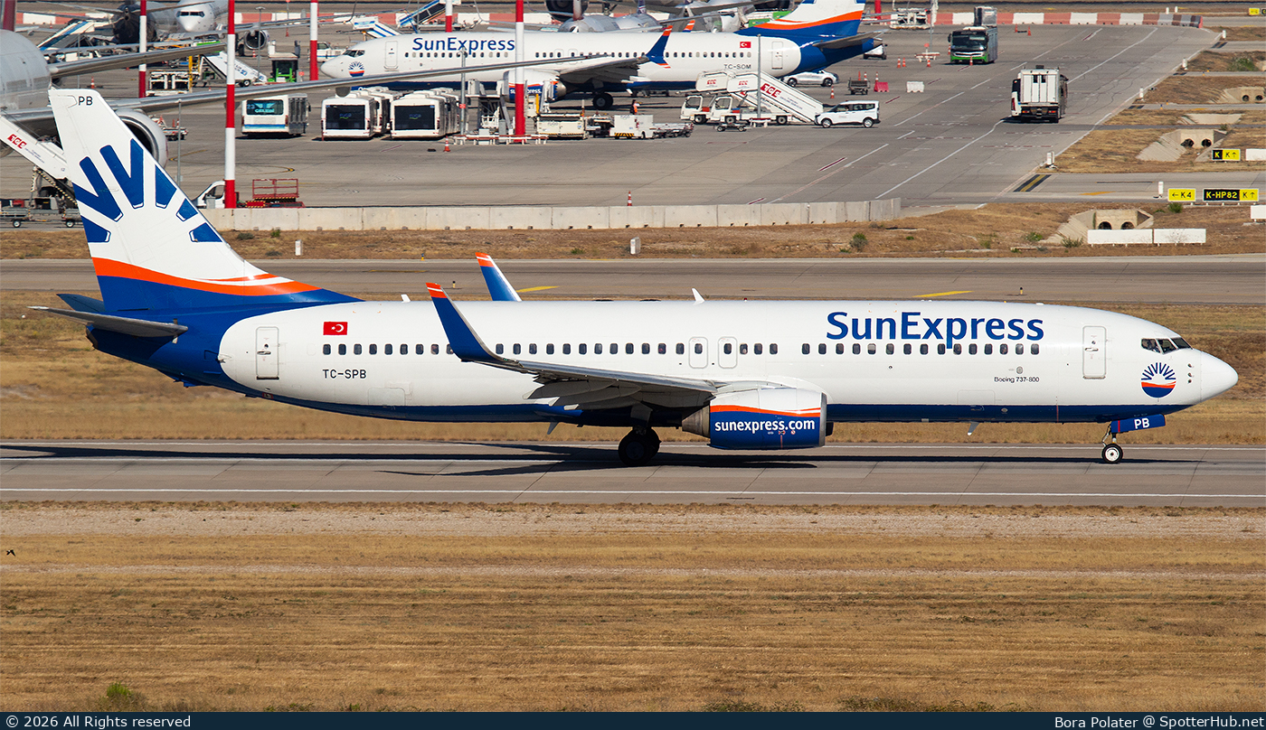 Photo of TC-SPB - Boeing 737-86Q operated by SunExpress