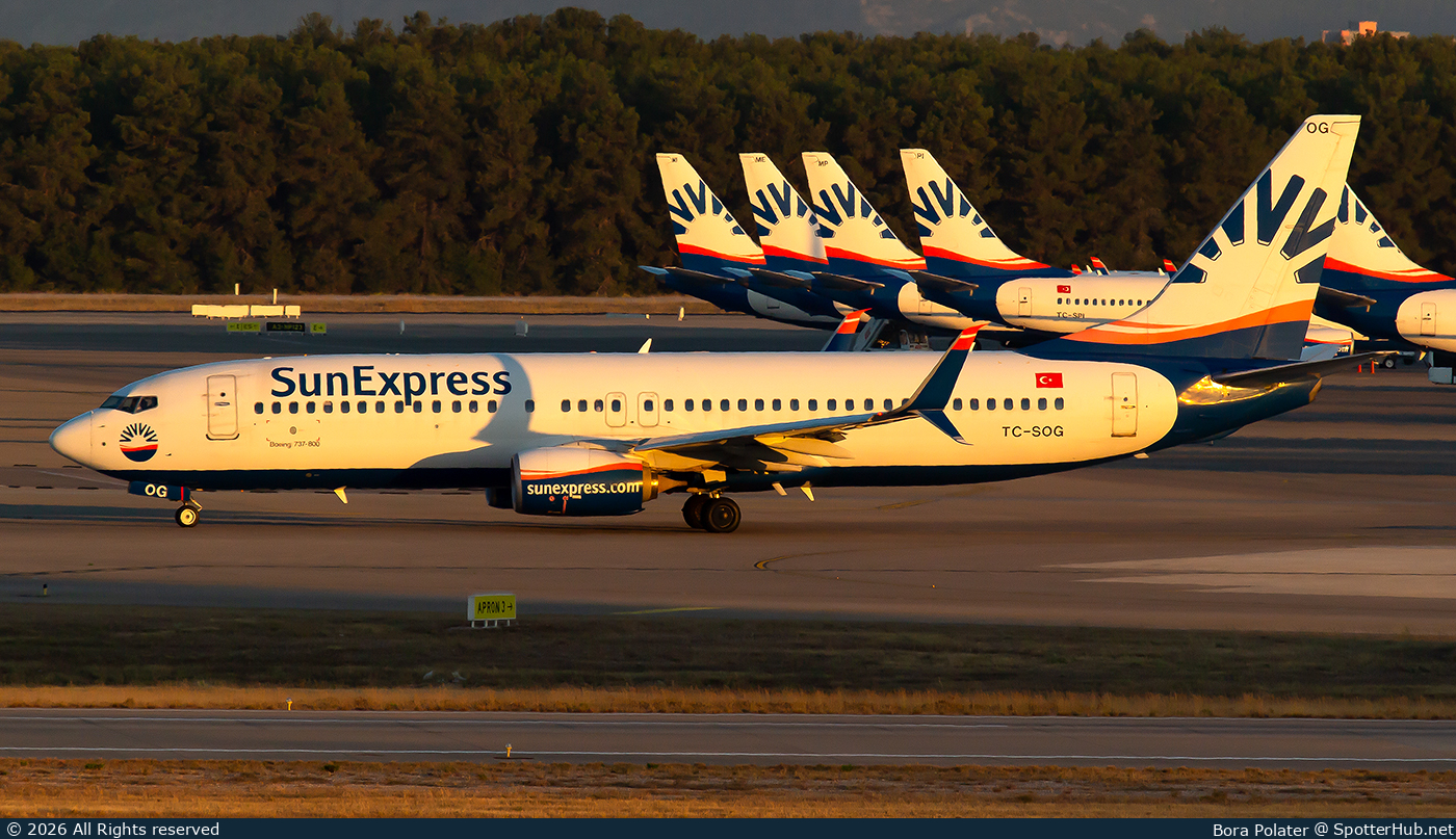 Photo of TC-SOG - Boeing 737-8HC operated by SunExpress