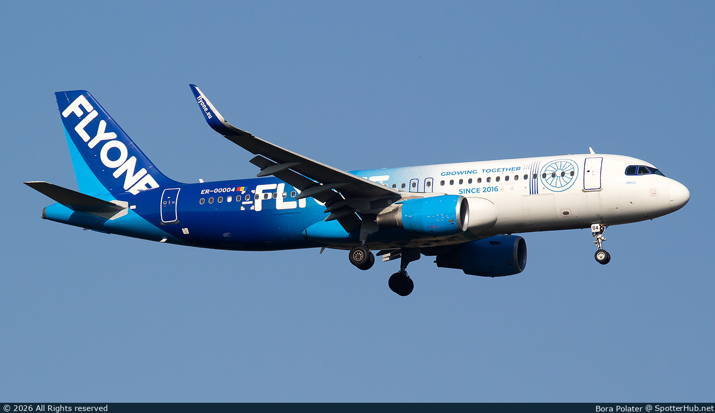 Photo of ER-00004 - Airbus A320-214 operated by FlyOne