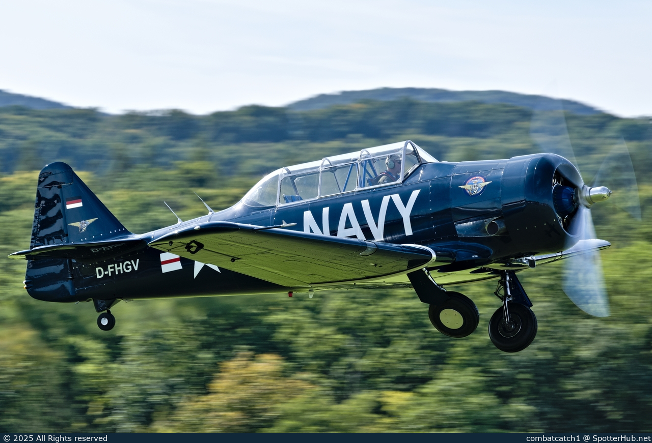 Photo of D-FHGV - North American AT-6 Harvard II operated by Private