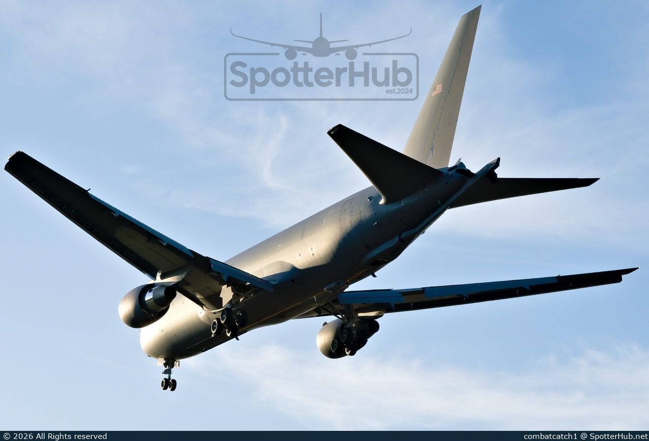 Photo of 22-46100 - Boeing KC-46A Pegasus operated by US Air Force
