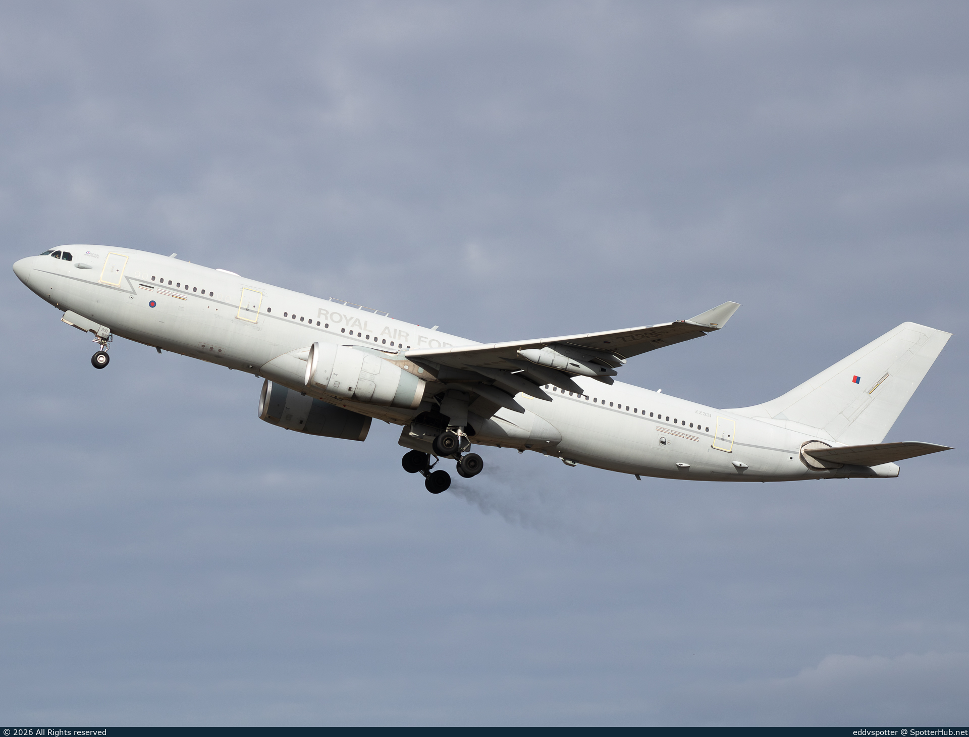 Photo of ZZ331 - Airbus A330-243(MRTT) Voyager KC.2 operated by Royal Air Force