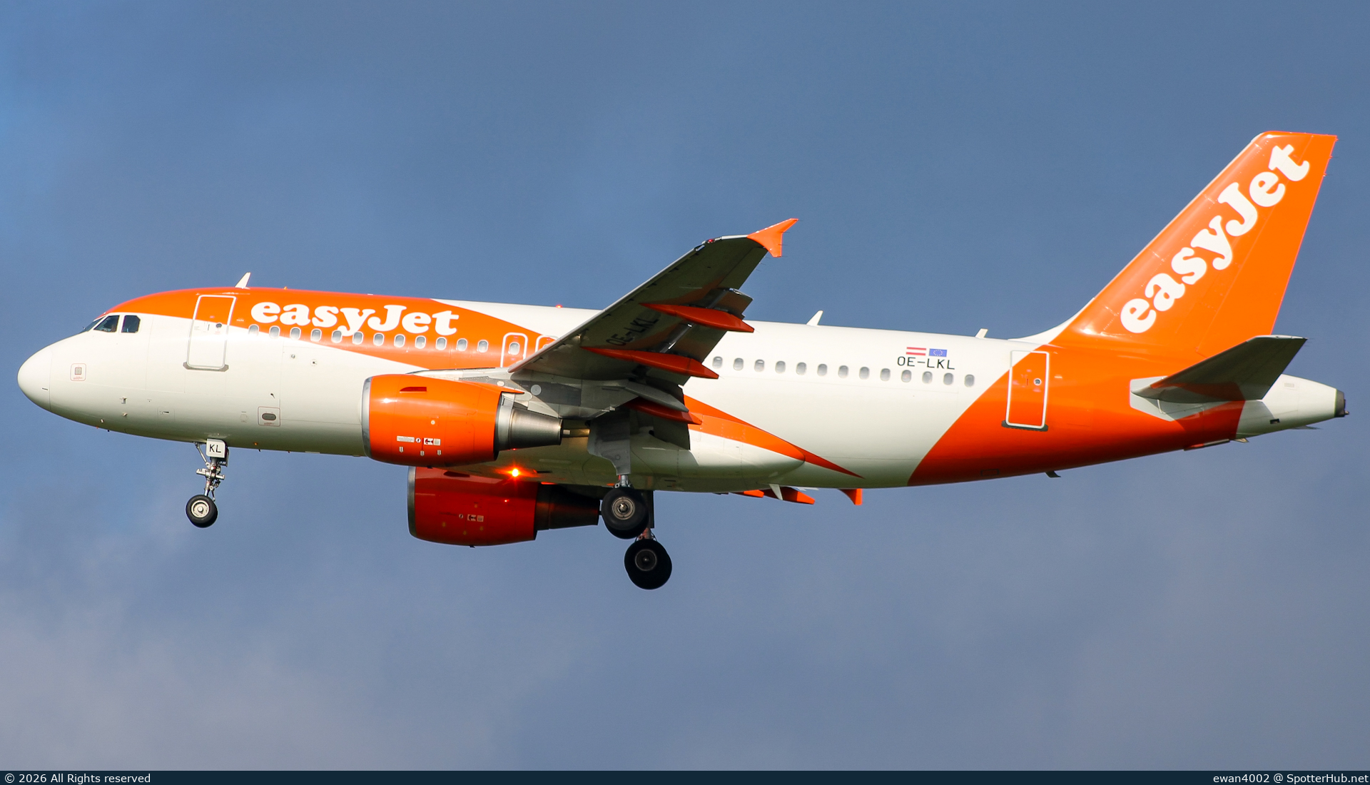 Photo of OE-LKL - Airbus A319-111 operated by easyJet Europe