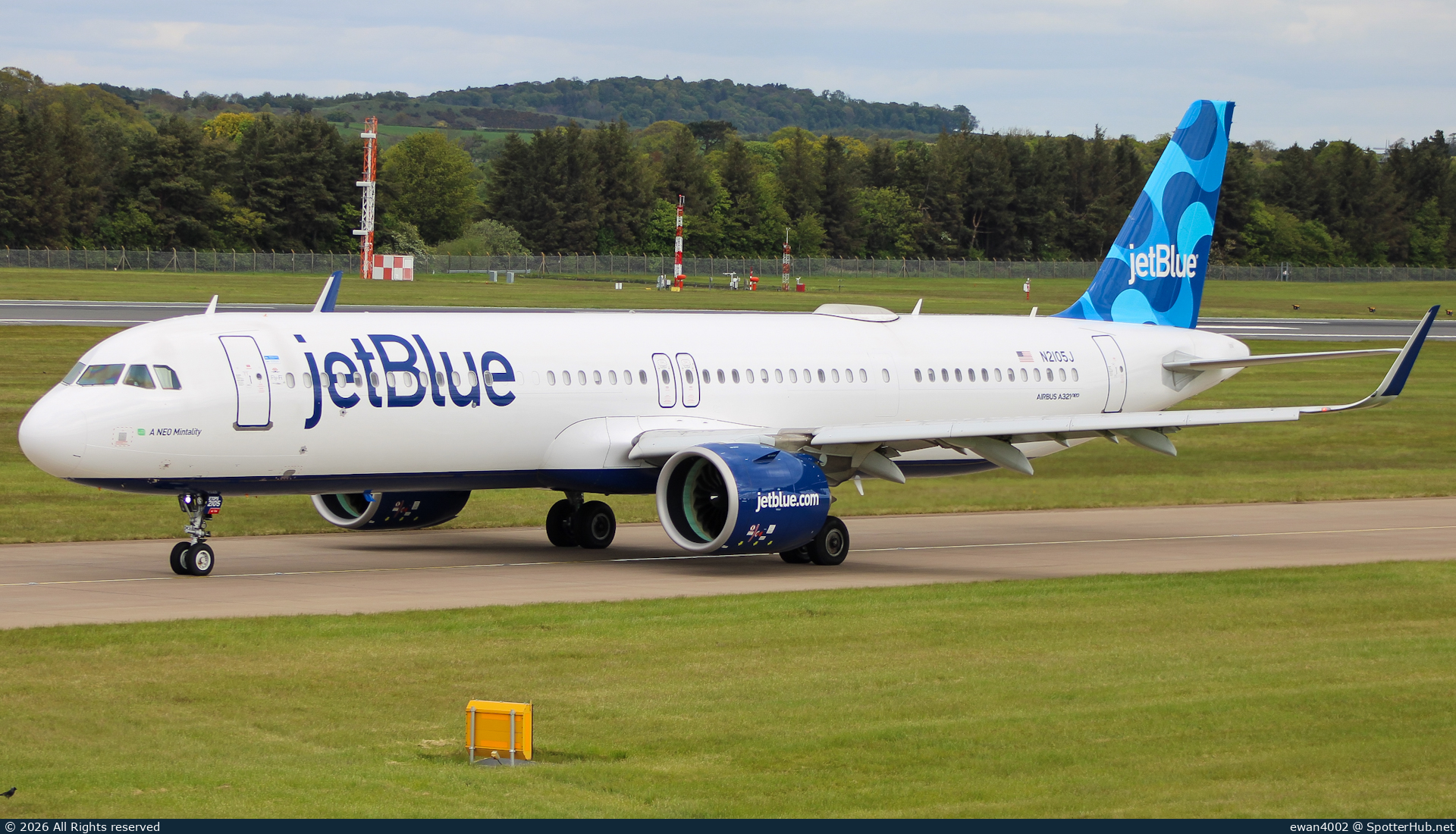 Photo of N2105J - Airbus A321-271NX operated by jetBlue Airways