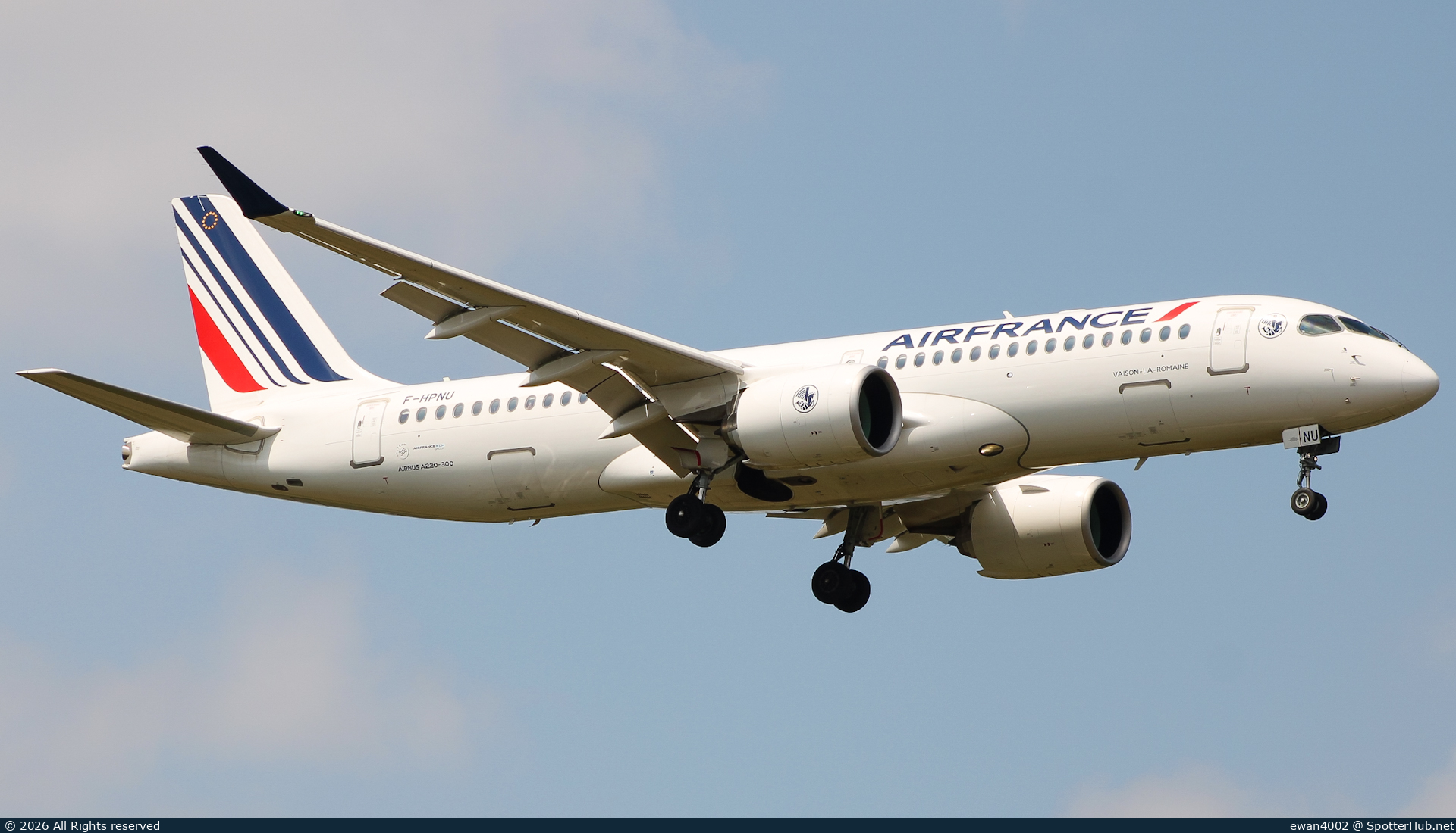 Photo of F-HPNU - Airbus A220-300 operated by Air France