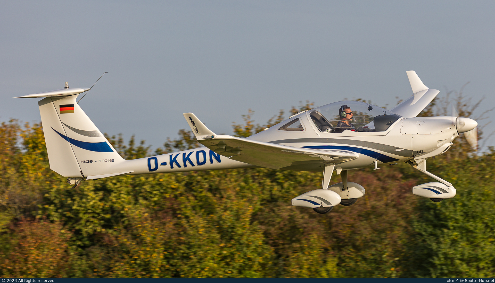 Photo of D-KKDN - Diamond HK36TTC Super Dimona operated by Aero-Club Bad Nauheim