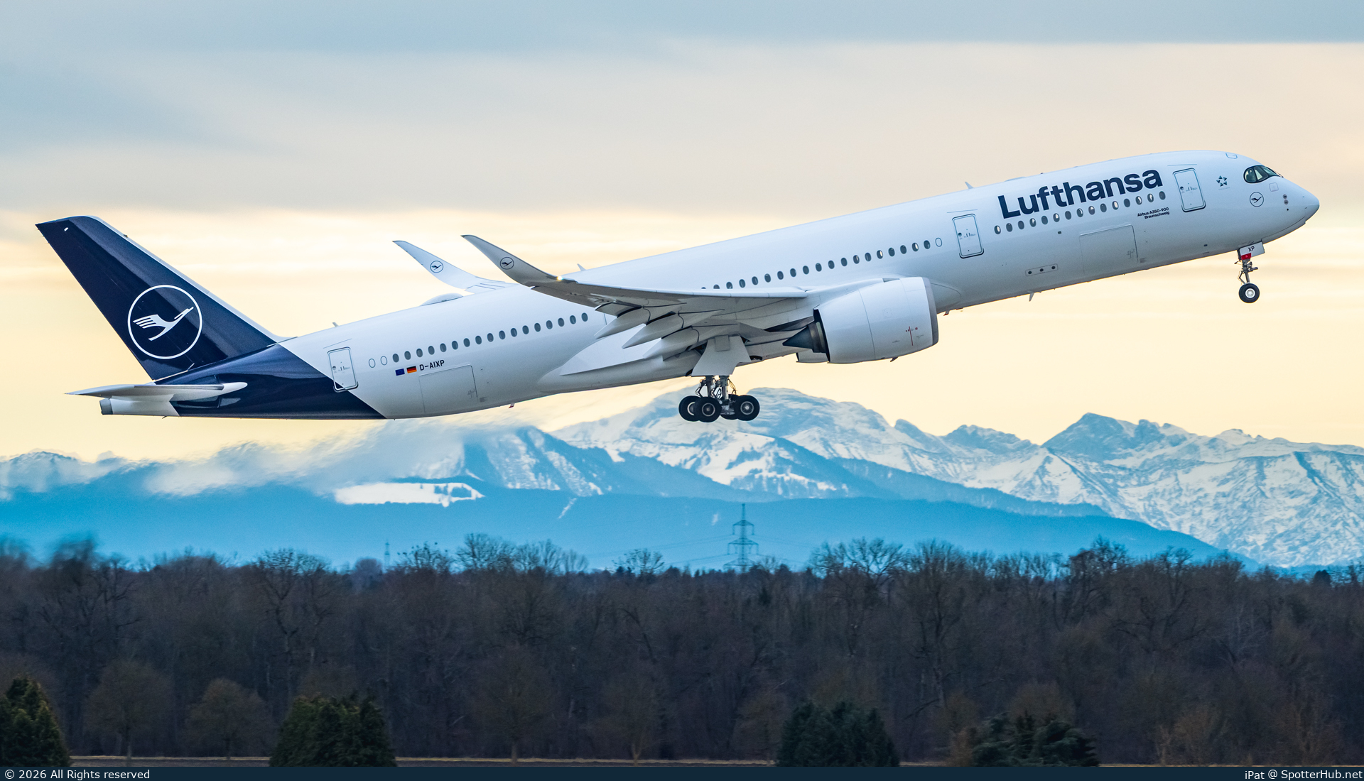 Photo of D-AIXP - Airbus A350-941 operated by Lufthansa