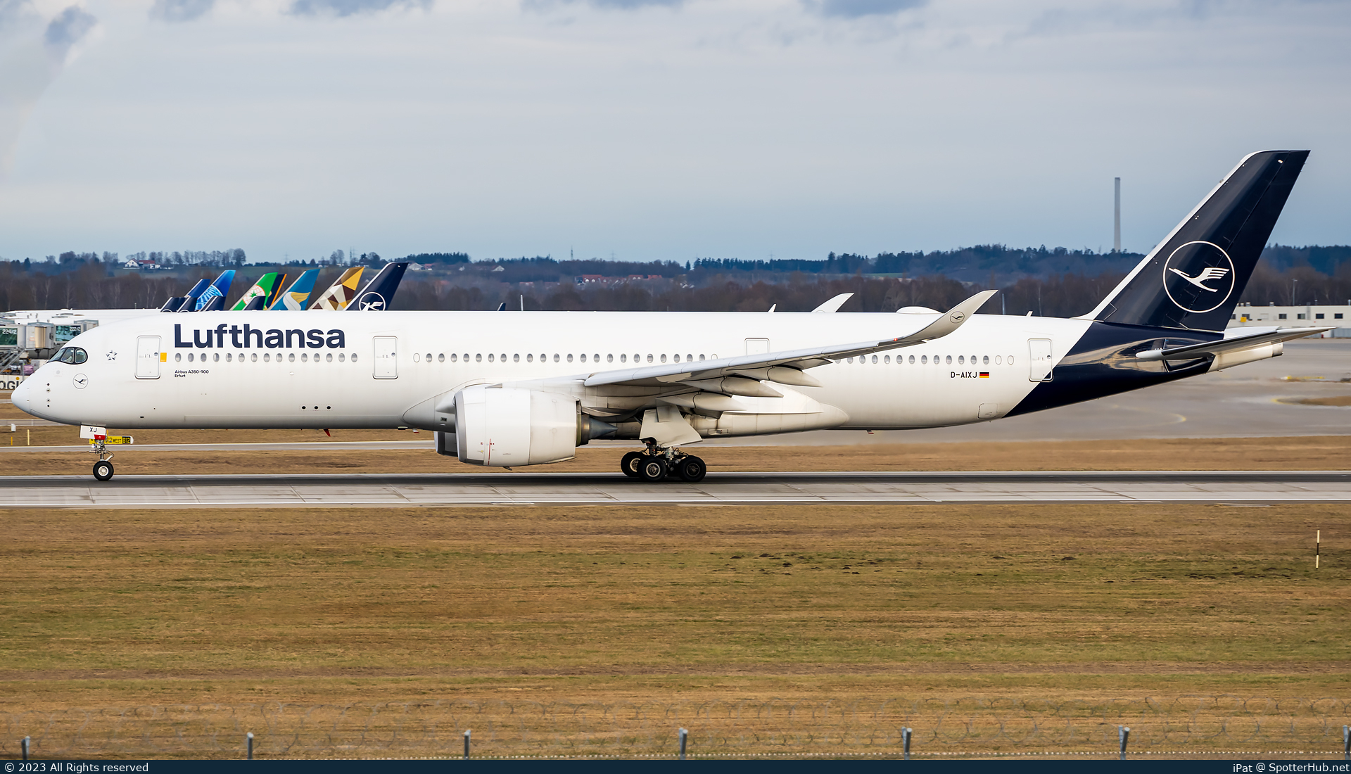 Photo of D-AIXJ - Airbus A350-941 operated by Lufthansa