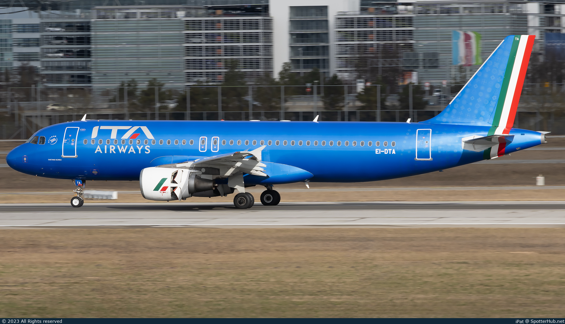 Photo of EI-DTA - Airbus A320-216 operated by ITA Airways