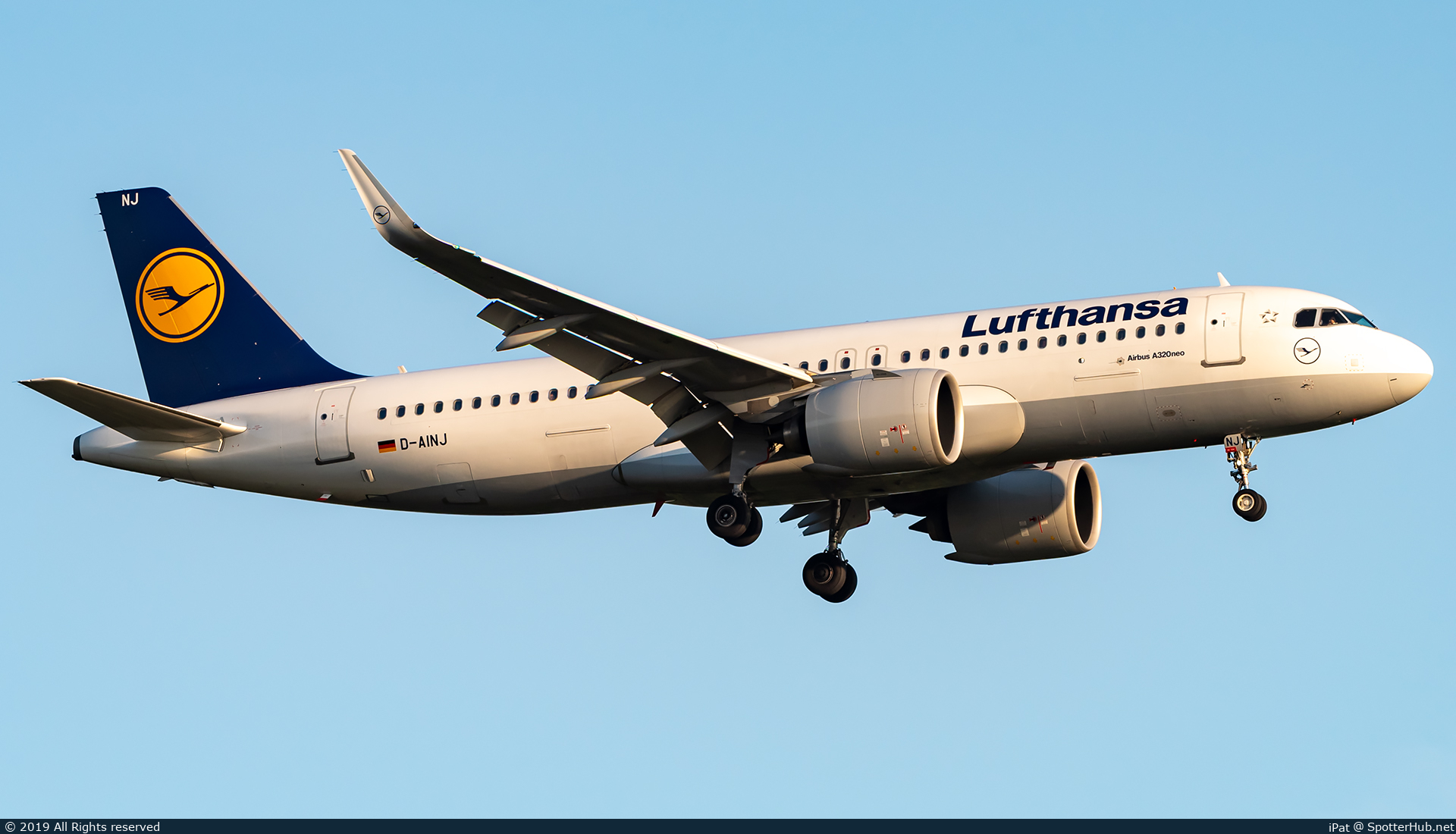 Photo of D-AINJ - Airbus A320-271N operated by Lufthansa