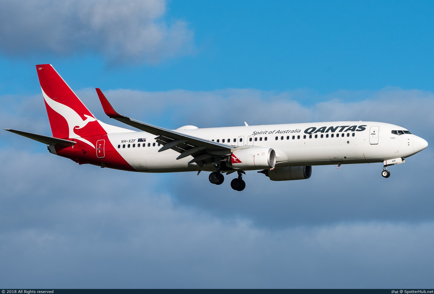 Photo of VH-XZF - Boeing 737-838 operated by Qantas