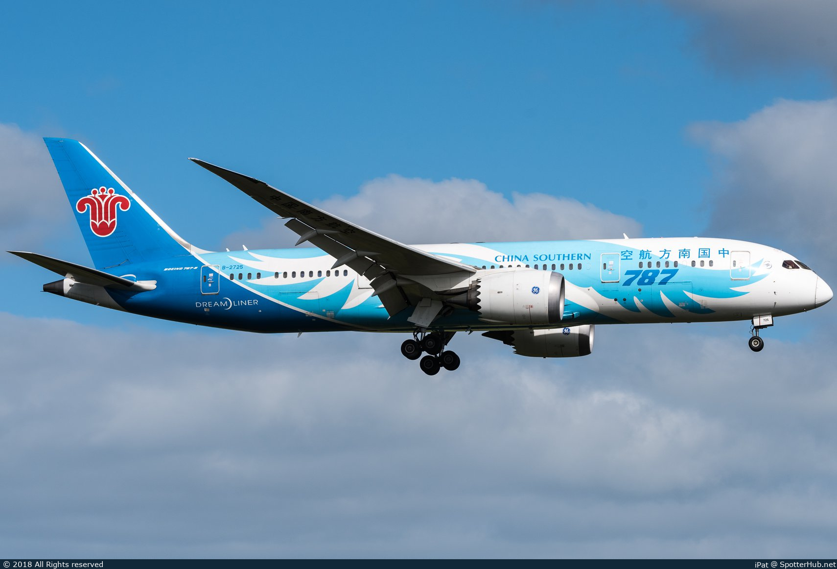 Photo of B-2725 - Boeing 787-8 Dreamliner operated by China Southern Airlines