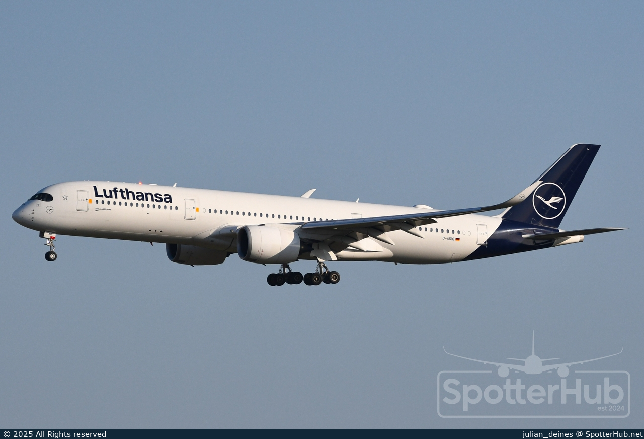 Photo of D-AIXO - Airbus A350-941 operated by Lufthansa