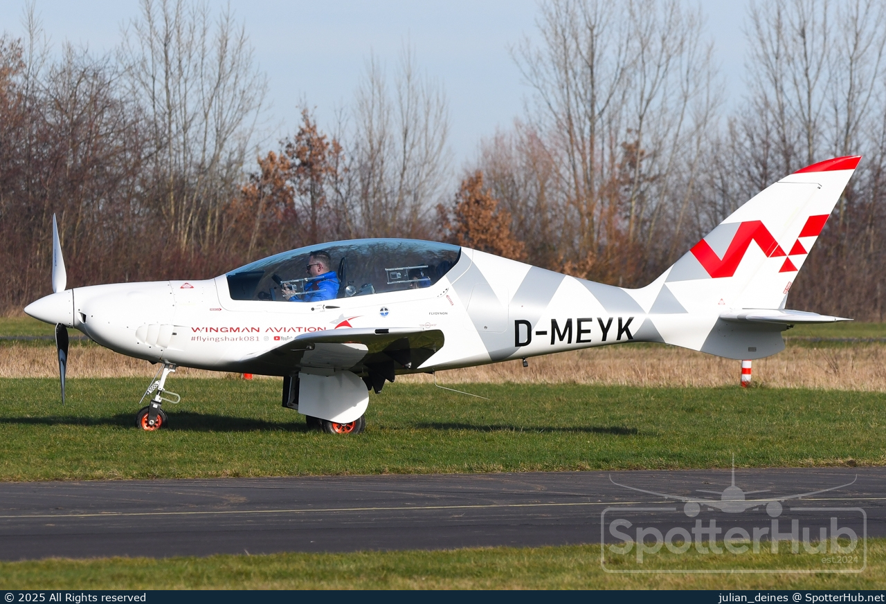Photo of D-MEYK - Shark.Aero Shark operated by Private