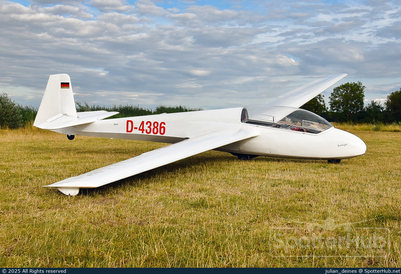 Photo of D-4386 - Schleicher ASK 13 operated by Aero-Club Koblenz