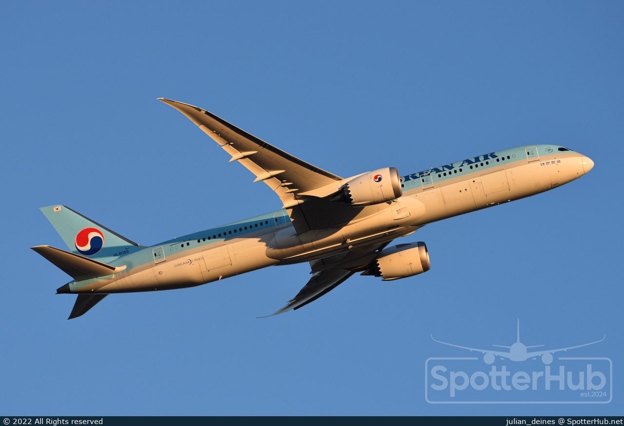 Photo of HL8085 - Boeing 787-9 Dreamliner operated by Korean Air