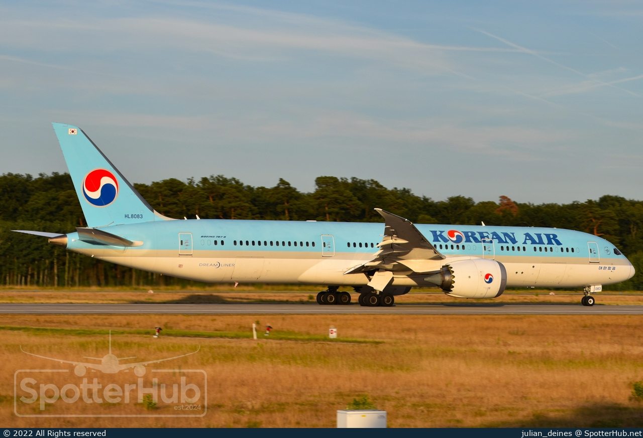 Photo of HL8083 - Boeing 787-9 Dreamliner operated by Korean Air