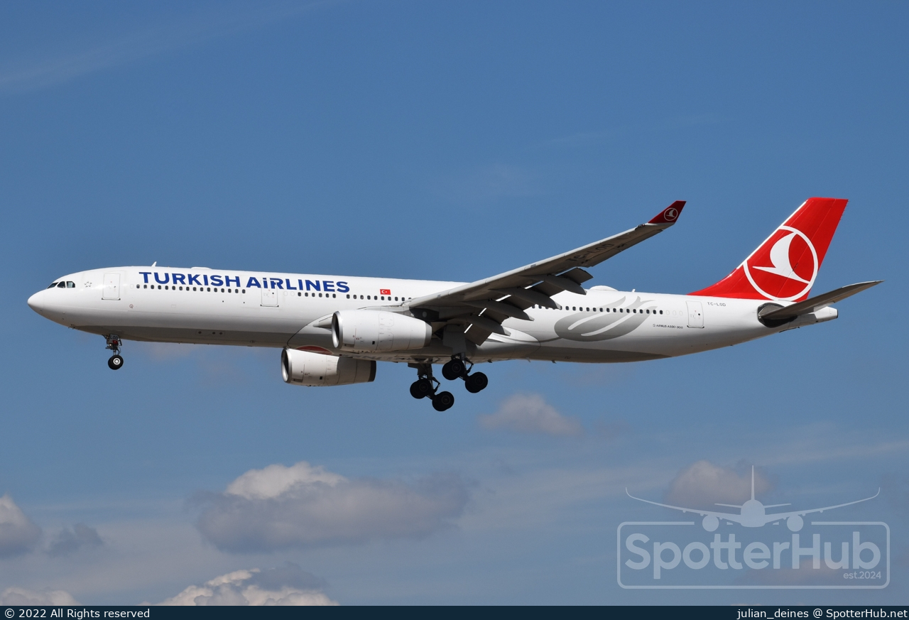 Photo of TC-LOD - Airbus A330-343 operated by Turkish Airlines