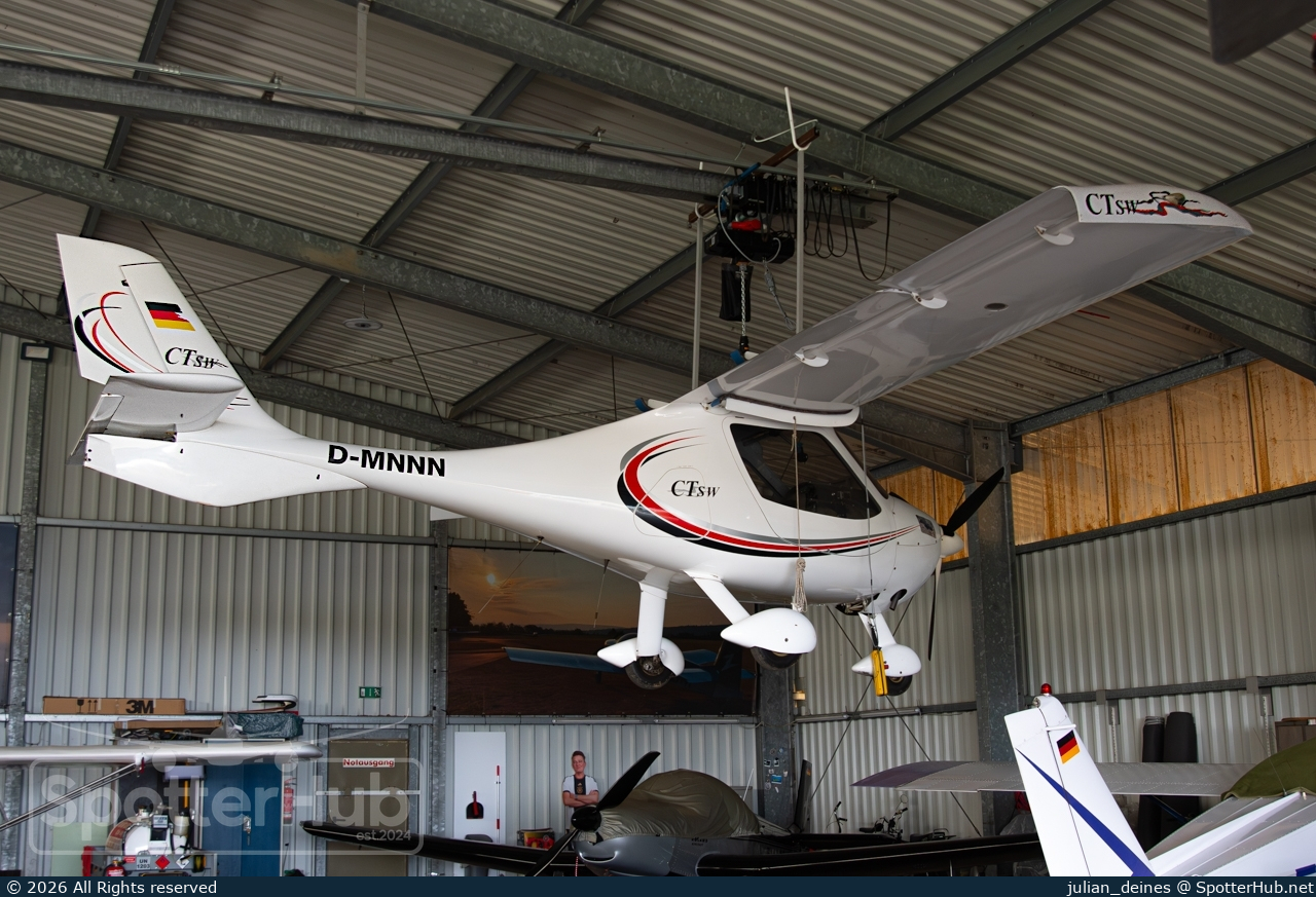 Photo of D-MNNN - Flight Design CTsw operated by Private