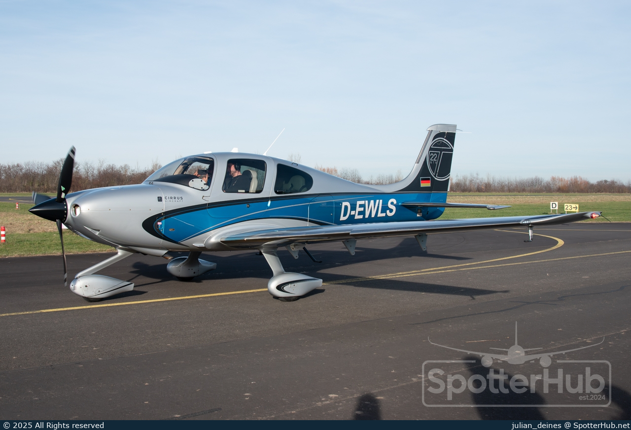 Photo of D-EWLS - Cirrus SR22T G5 GTS operated by Private