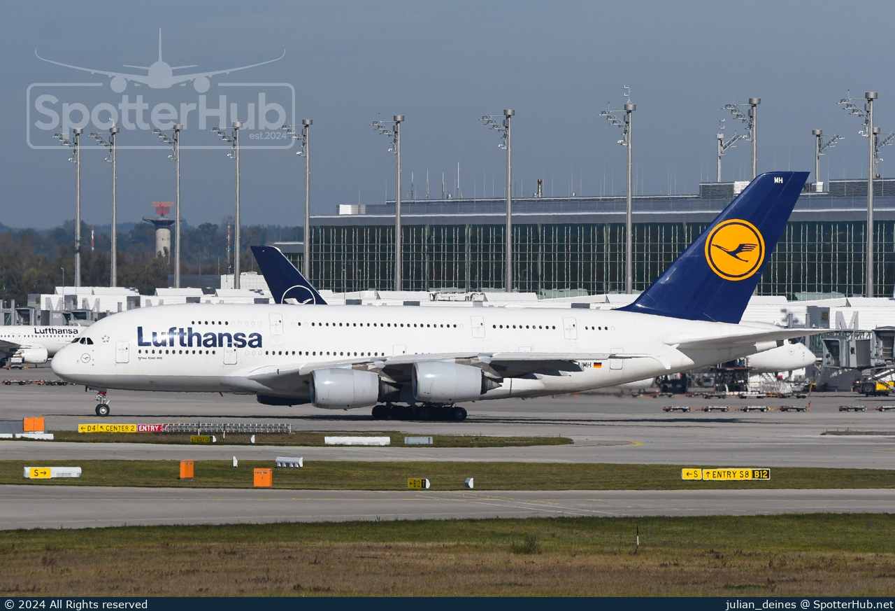 Photo of D-AIMH - Airbus A380-841 operated by Lufthansa